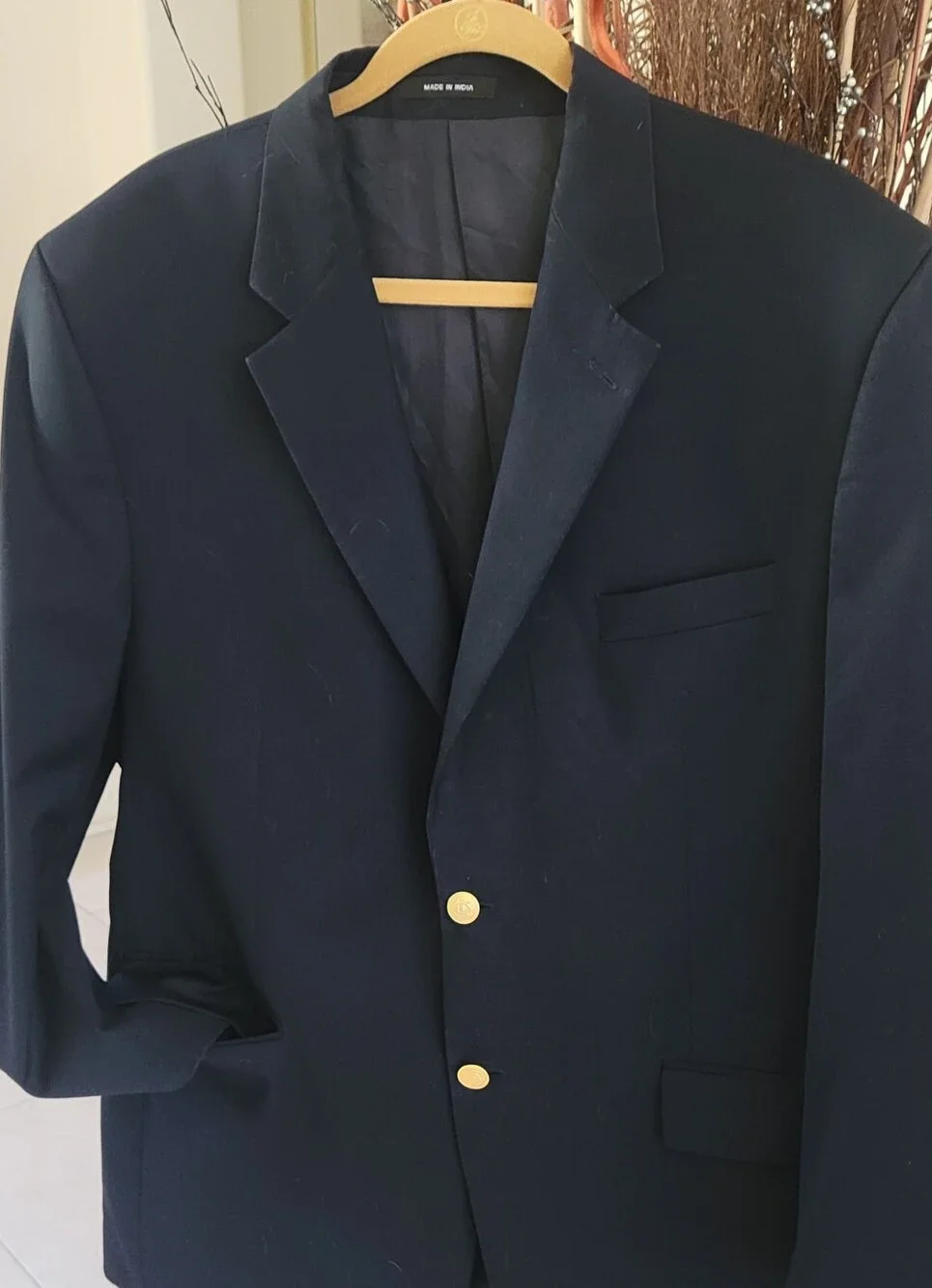 Ralph Lauren 46L Navy Woolmark Blazer/2 brass logo butns single breast/4 @ Cuffs
